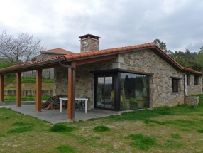 Vivienda en Cañás, Carral
