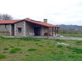 Vivienda en Cañás, Carral