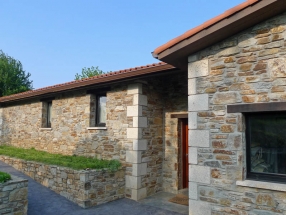 Vivienda en Cañás, Carral