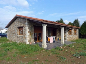 Vivienda en O Val, Narón